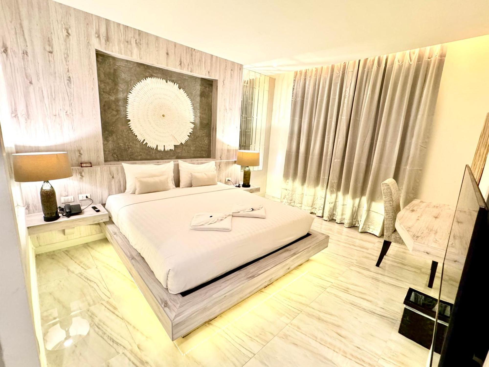 De Coze Hotel Patong Kültér fotó