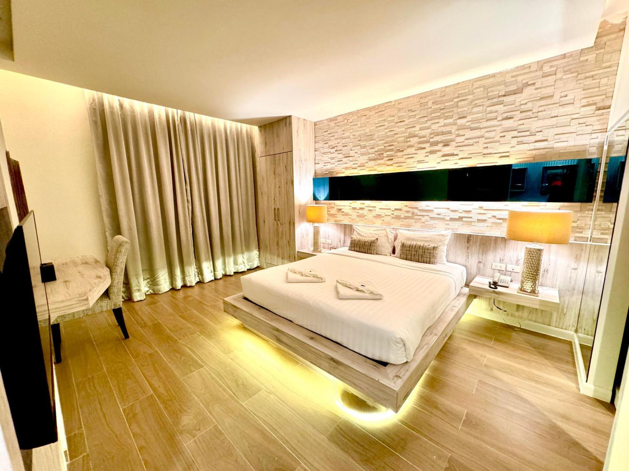De Coze Hotel Patong Kültér fotó