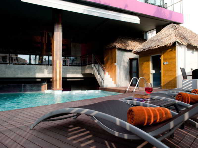 De Coze Hotel Patong Kültér fotó