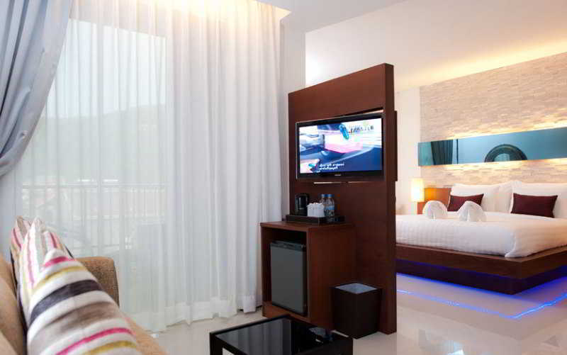 De Coze Hotel Patong Kültér fotó